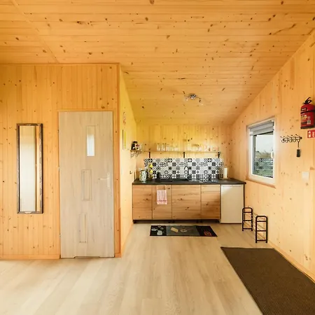 Malinowe Zacisze - żółty Сasa de vacaciones Rusinowo (Slawno)