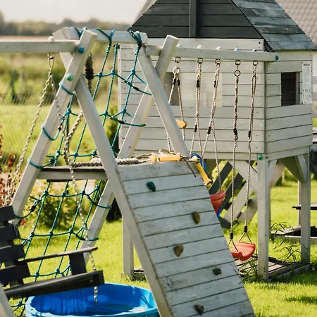 Malinowe Zacisze - żółty * Rusinowo (Slawno)